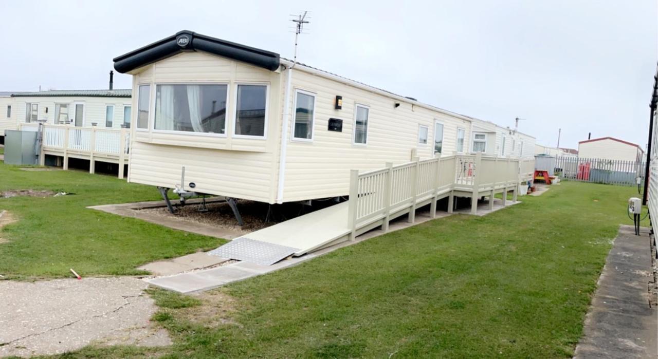 Hotel The Pearl Skegness Exterior foto